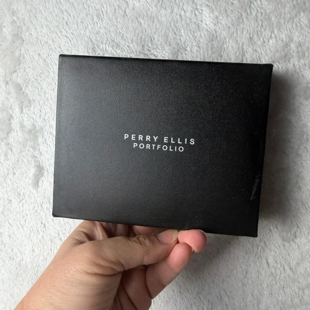 Perry Ellis Portfolio Magnetic Card Case Brown Genuine Leather Bifold Wallet Men